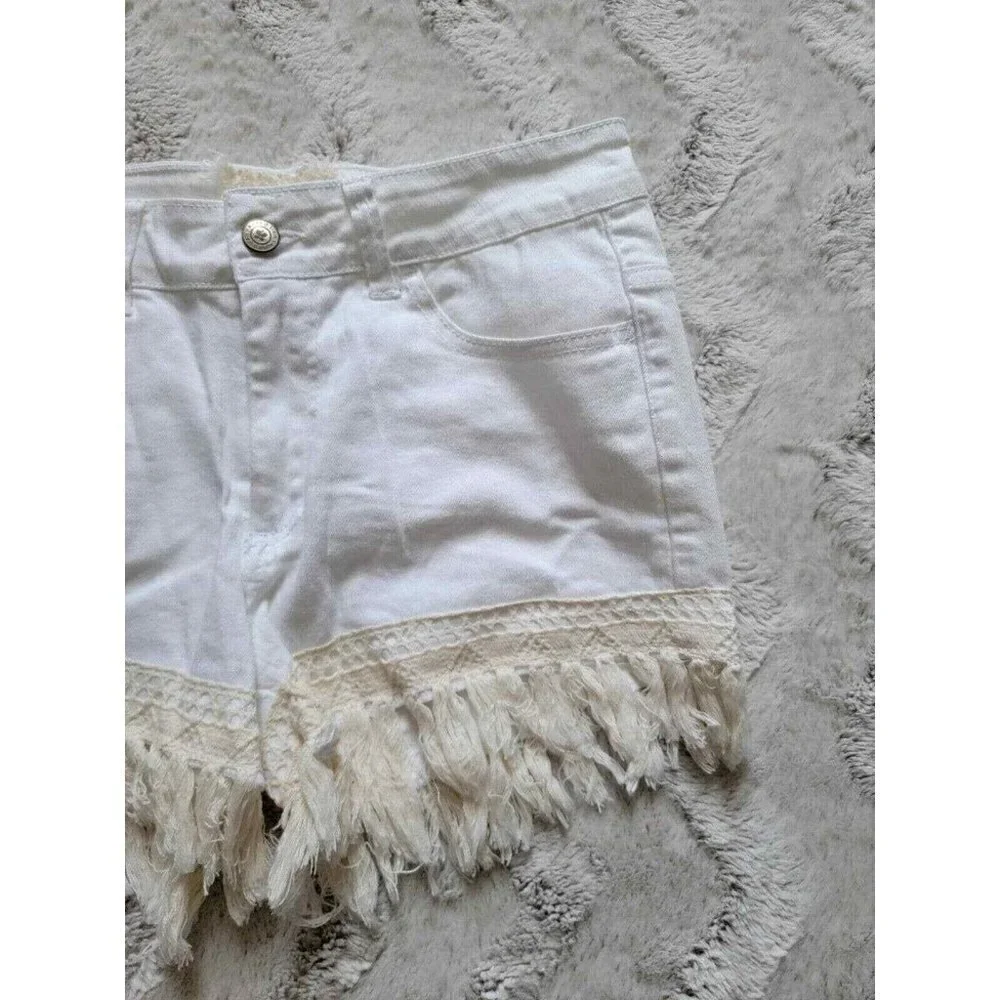 ✨CL Altar'd State Optic White Crochet Tassel Festival‎ Style Cotton Shorts 26/3